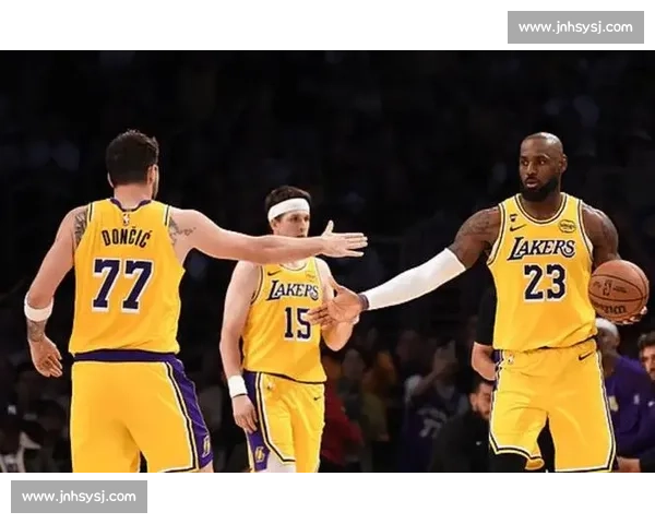 詹姆斯故地重游骑士对决湖人引爆圣诞焦点之夜联盟巅峰宿命对决战